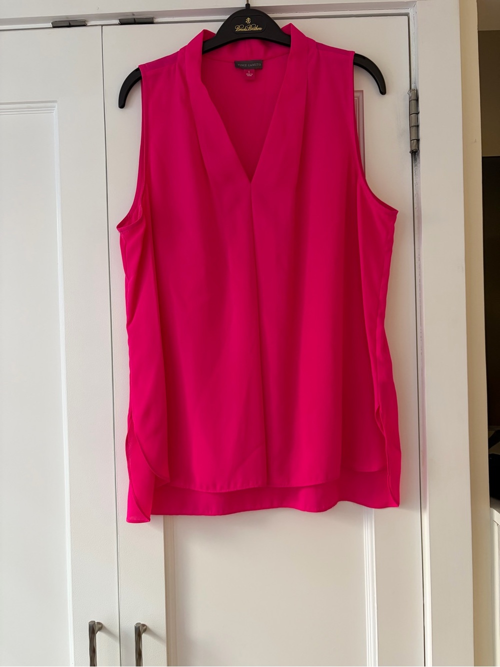 Vince Camuto Sleeveless V-Neck Blouse - Hot Pink Size L
